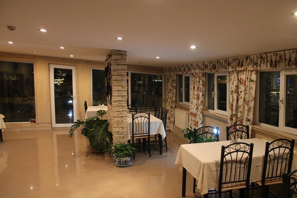 Buta Hotel Baku Extérieur photo